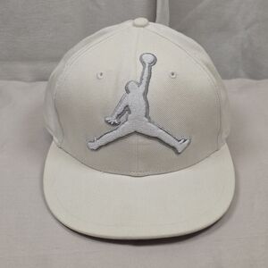 Jordan Brand Fitted Hat 7 1/2 Silver Jumpman Flat Brim